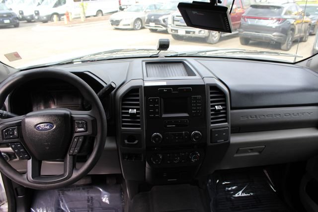 Used 2017 White Ford XL image 16