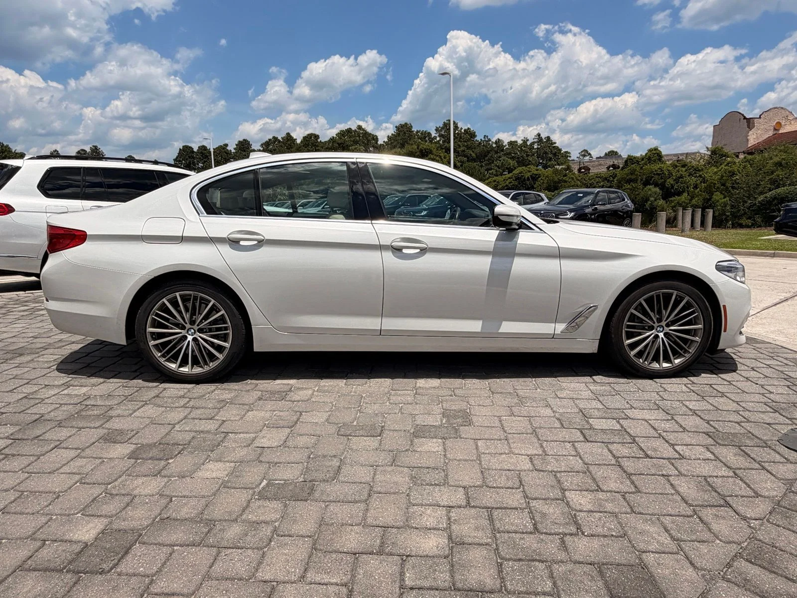 Used 2020 Mineral White Metallic BMW 540i image 8