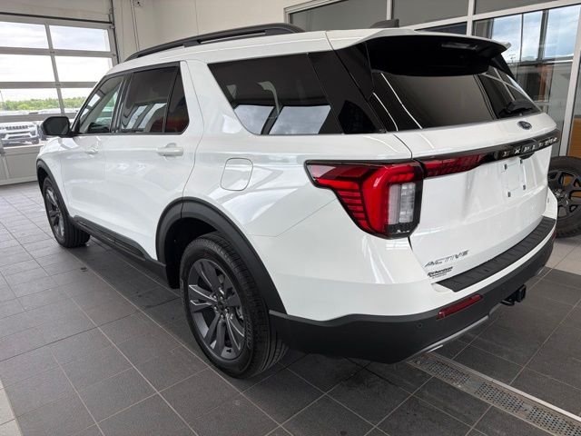New 2026 Star White Metallic Tri-Coat Ford Active image 7