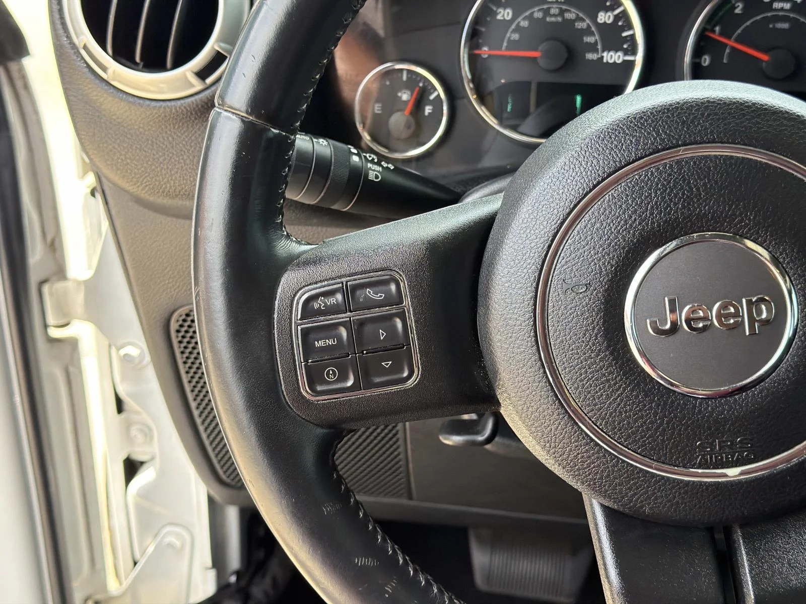 Used 2017 White Jeep Sahara 4x4 image 22