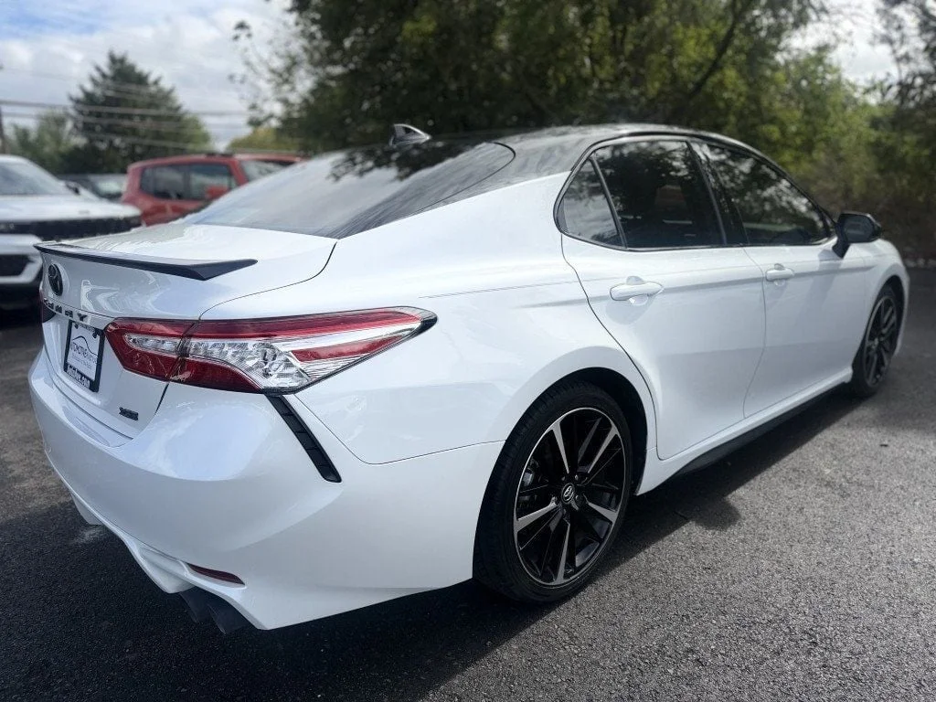 Used 2020 Wind Chill Pearl Toyota XSE Automatic w/ Navigation, Panoramic Roof & Two-Tone Roof image 3