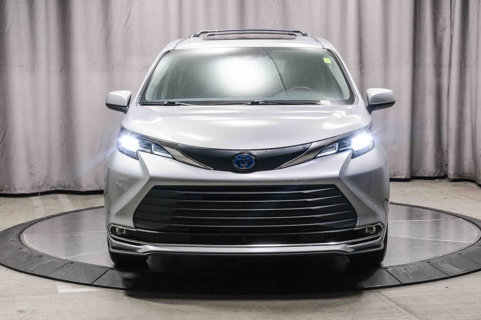 Used 2021 Celestial Silver Metallic Toyota XLE image 6
