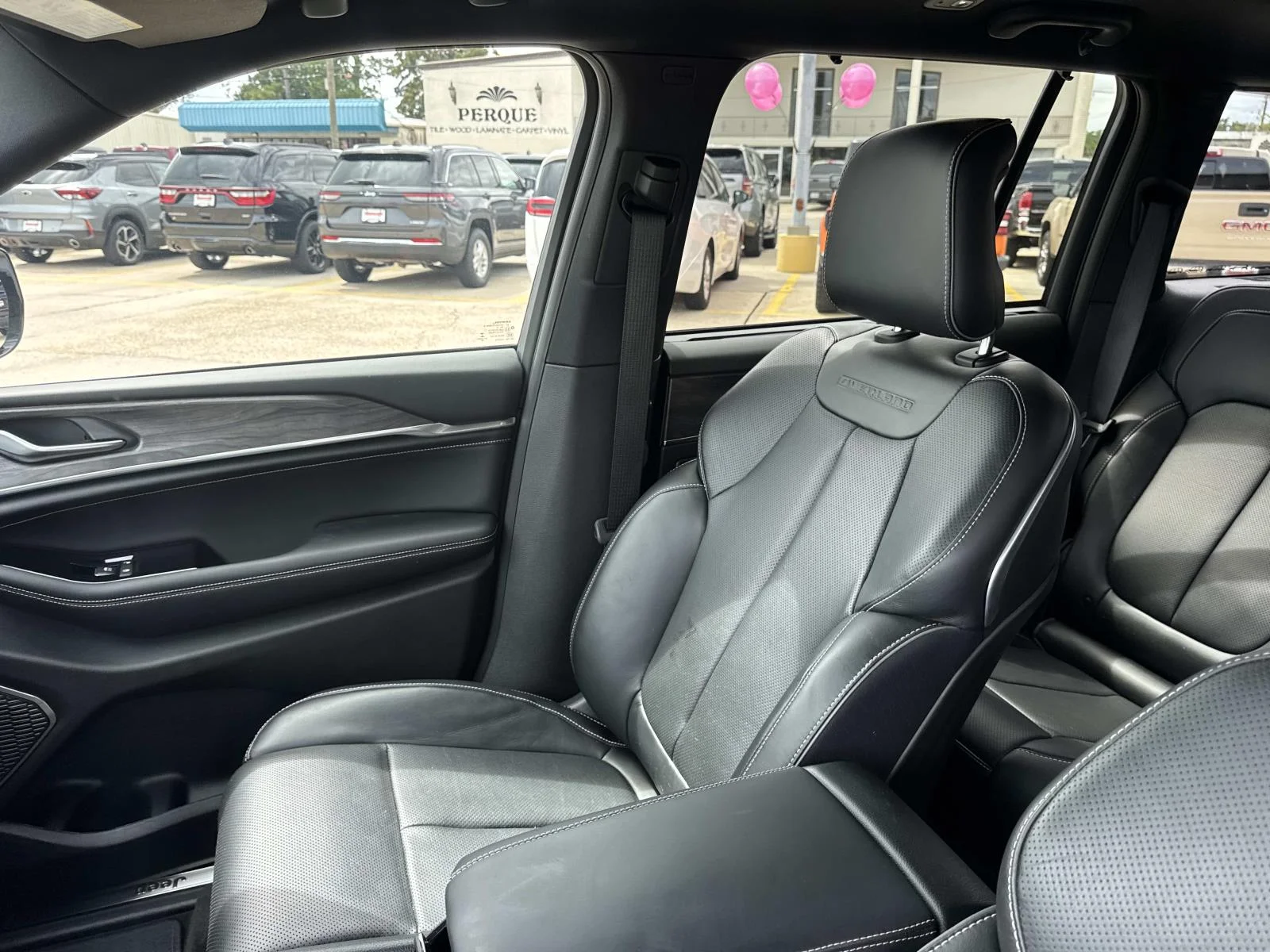 Used 2022 Silver Zynith Jeep Overland image 16