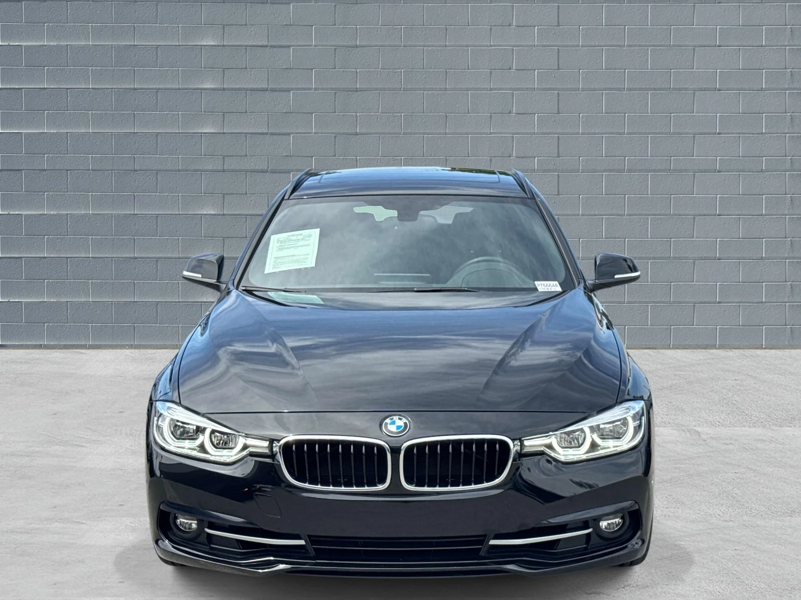 WBA8K3C57JA023838