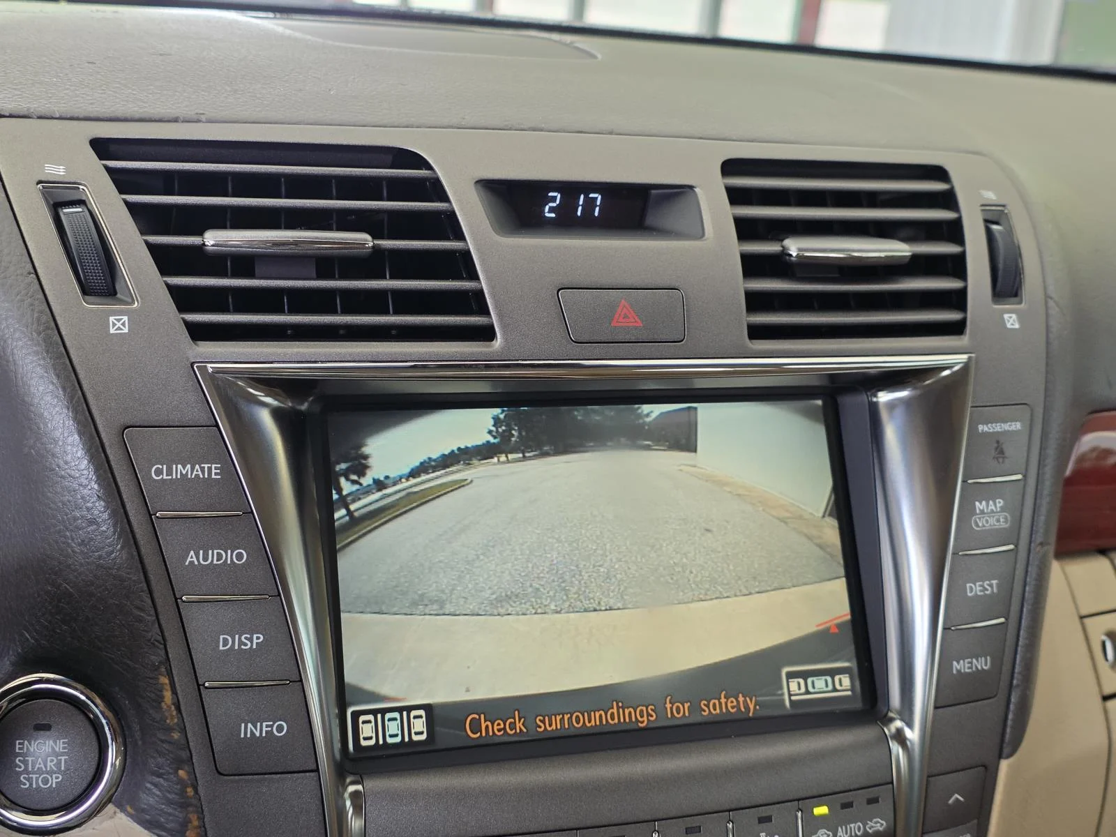 Used 2008  Lexus 460 L image 14