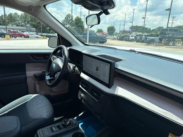 New 2026 Oxford White Ford XLT image 13