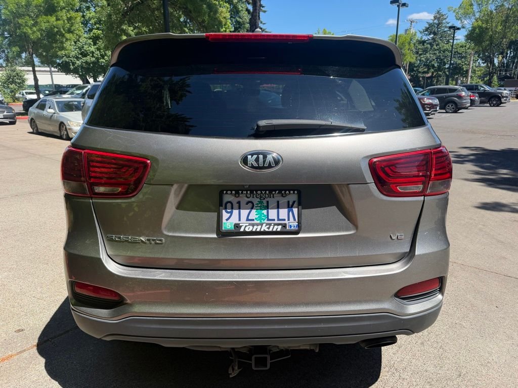 Used 2019 Titanium Silver Kia LX image 4