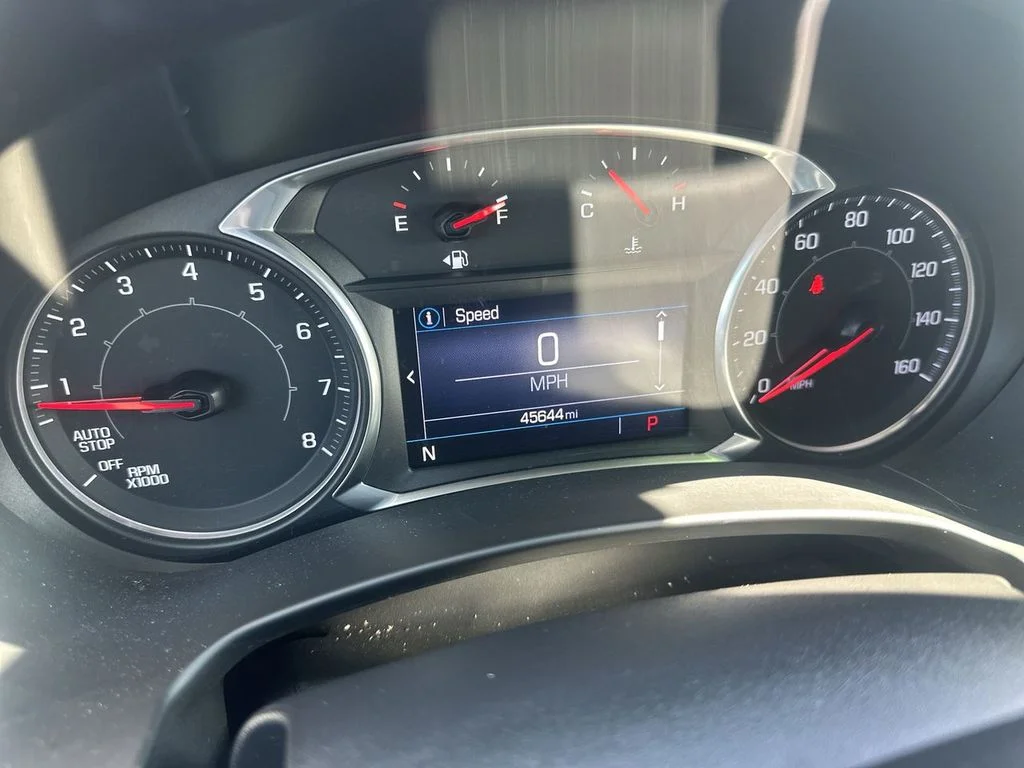 Used 2020 Gray GMC SLE image 22