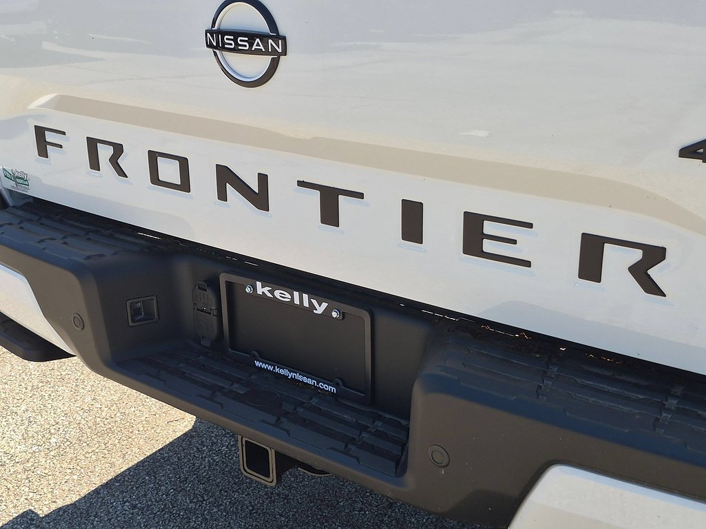New 2026 Glacier White Nissan Crew Cab SV image 6