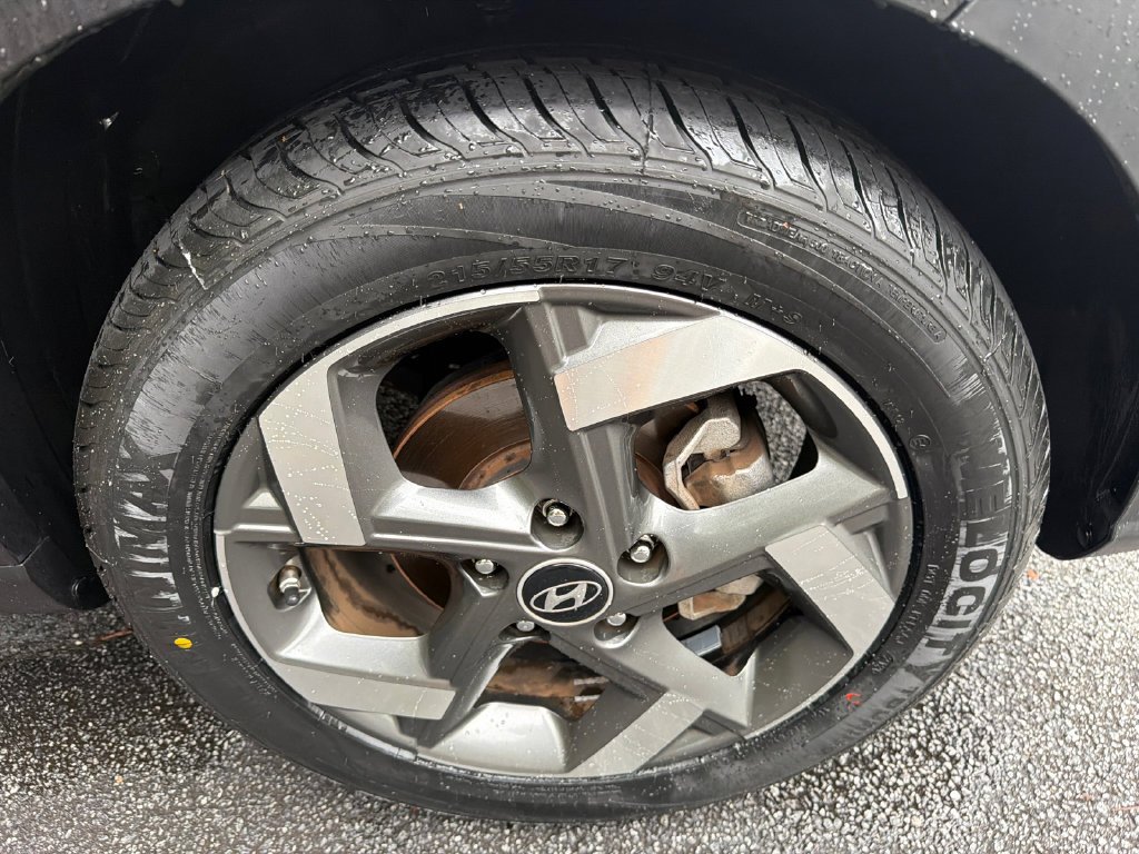 2022 Hyundai Venue SEL - Photo 12