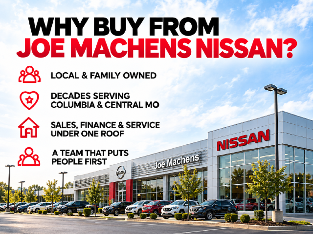 Used 2022 Blue Nissan SV image 5