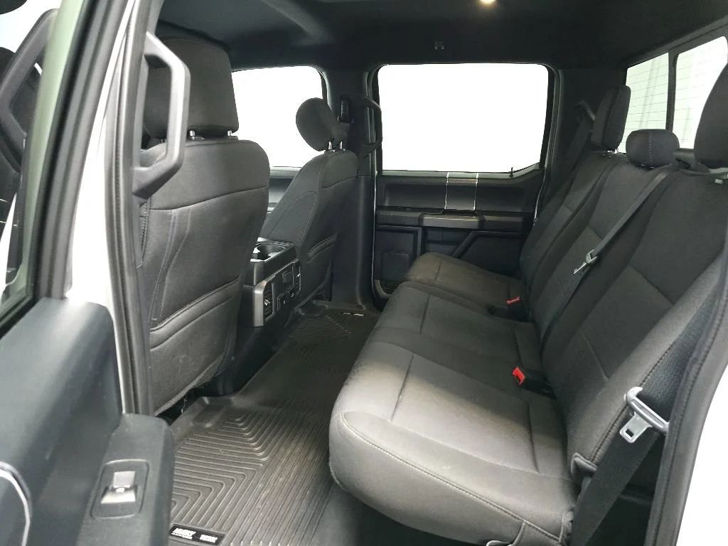 Used 2020 Wh Ford XL image 31