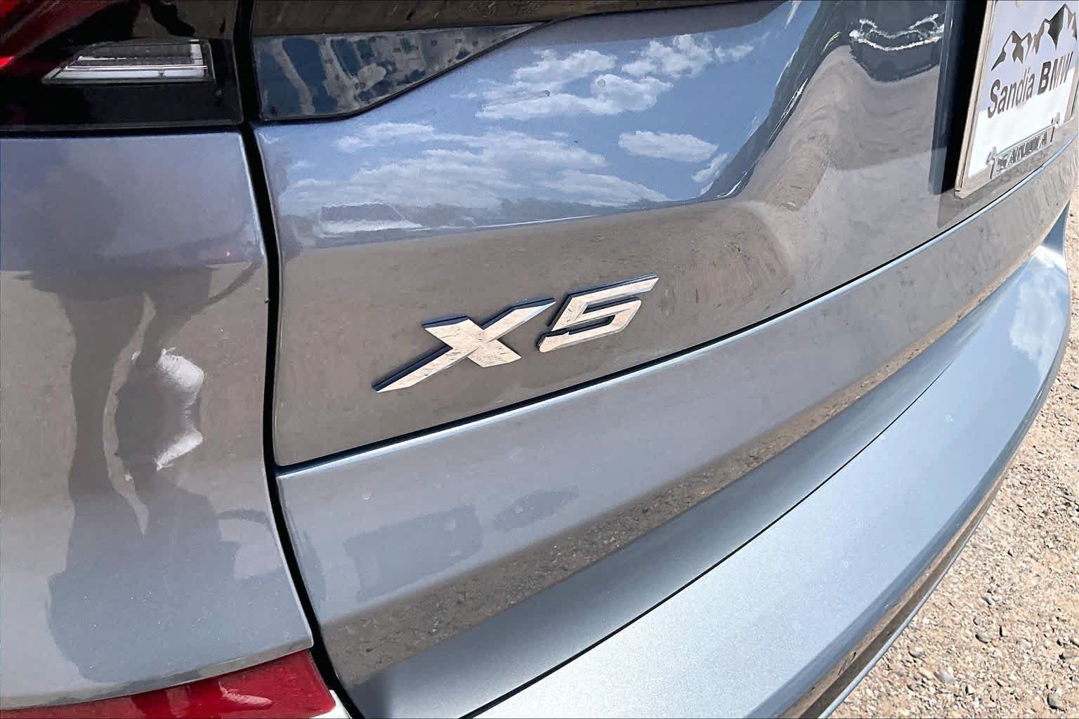 Certified Used 2025 Skyscraper Grey Metallic BMW xDrive40i image 28