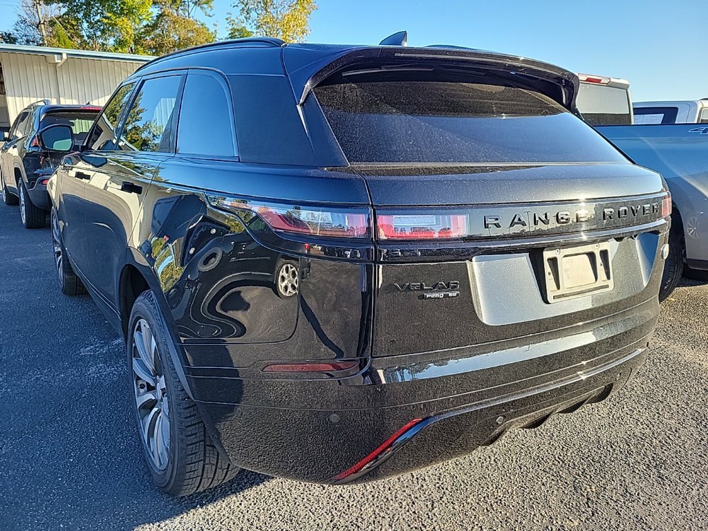 Used 2018  Land Rover SE R-Dynamic image 3