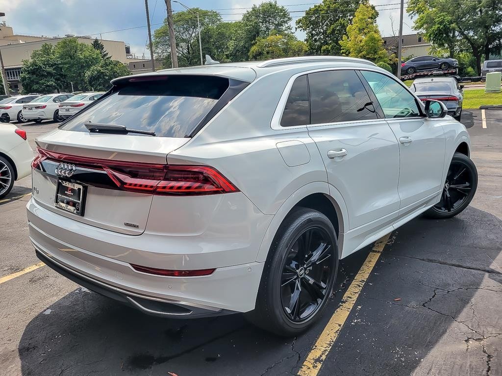 2022 AUDI Q8 - Image 6