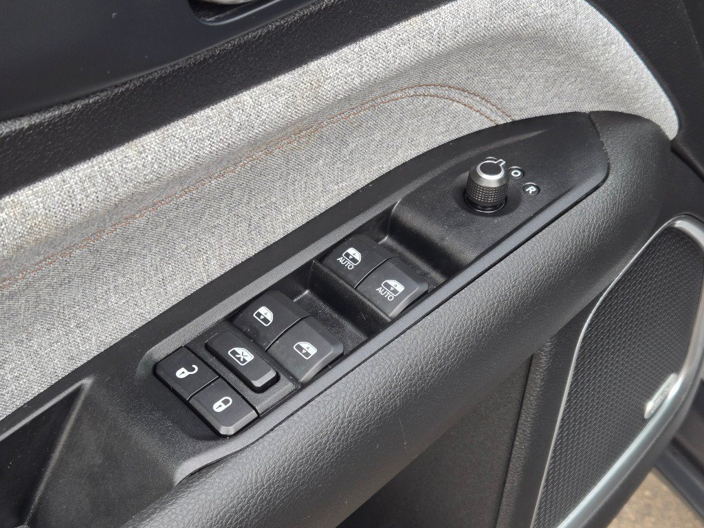 2022 Jeep Compass Latitude Lux - Photo 22