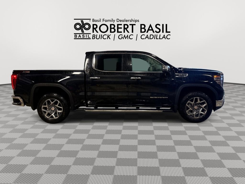 2026 GMC Sierra 1500 SLT - Photo 9