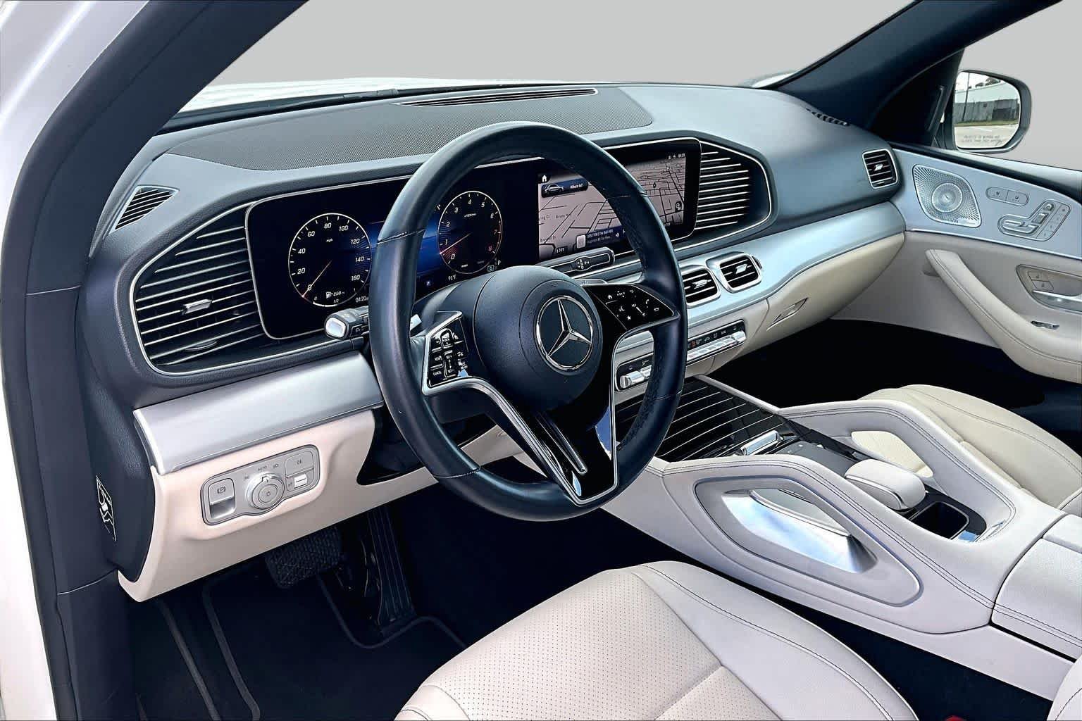 Used 2025 Polar White Mercedes-Benz GLE 350 image 18