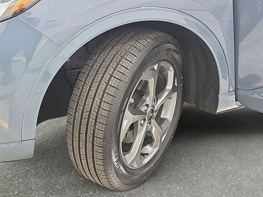 Used 2023 Blue Ford ST-Line image 31