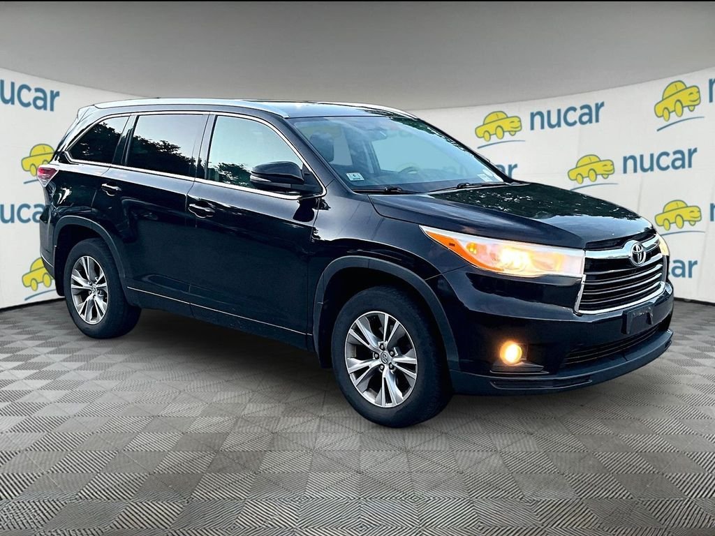 Used 2014 Black Toyota XLE V6 image 1