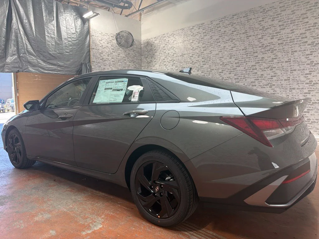 New 2026 Amazon Gray Hyundai SEL Sport Plus image 5