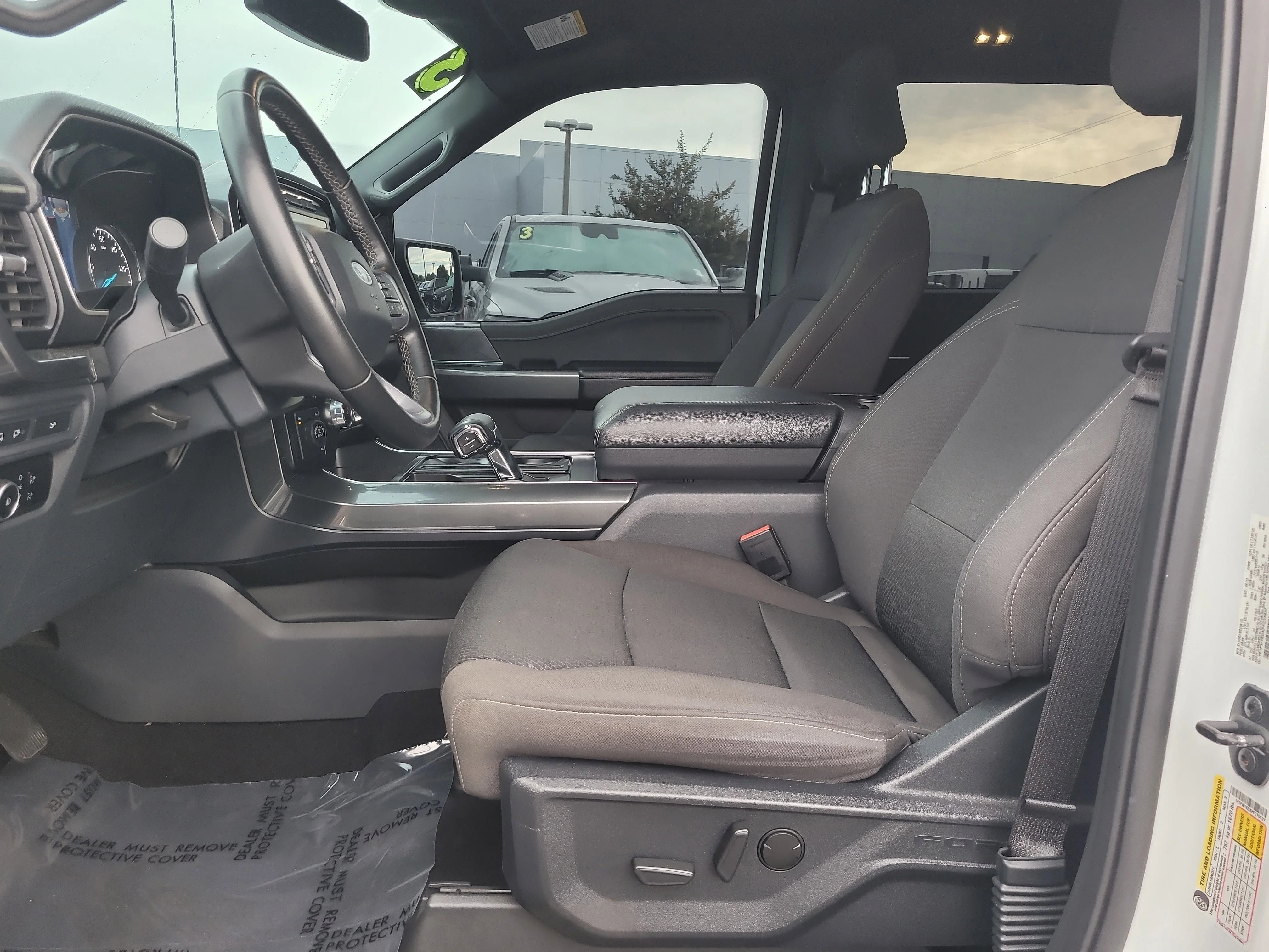 Used 2023 Oxford White Ford XLT image 18