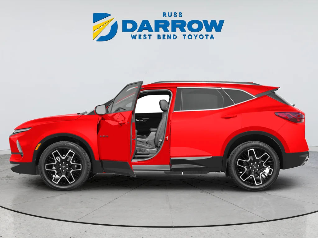 Used 2023 Red Chevrolet LT image 2