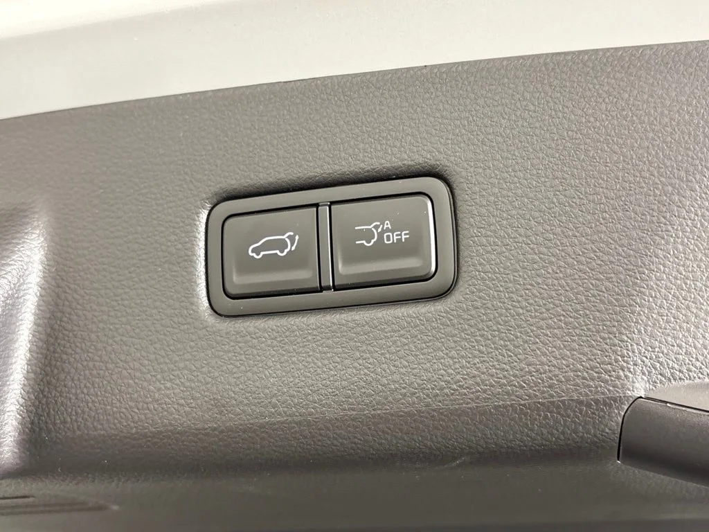New 2027 Silver Kia EX image 22