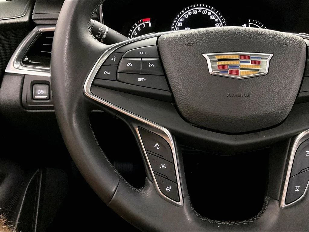 Used 2017 White Cadillac Premium Luxury image 23