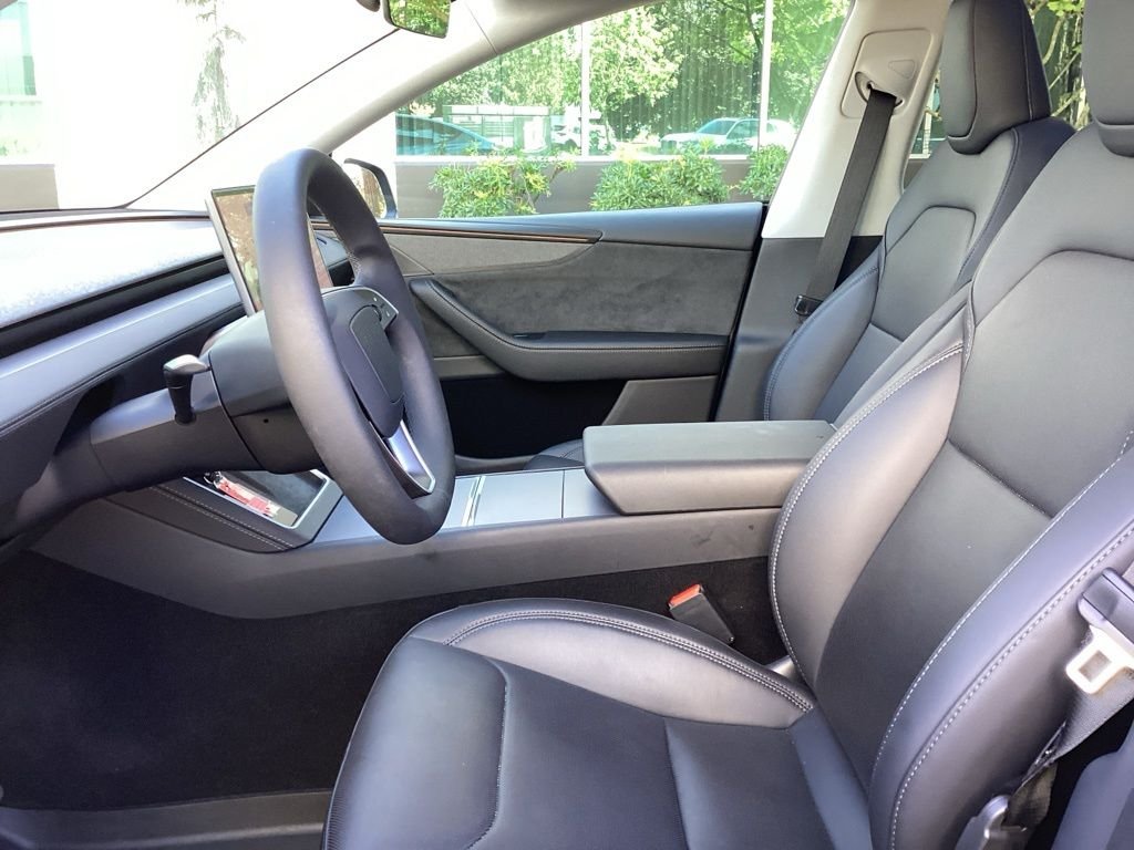 Used 2026  Tesla  image 5