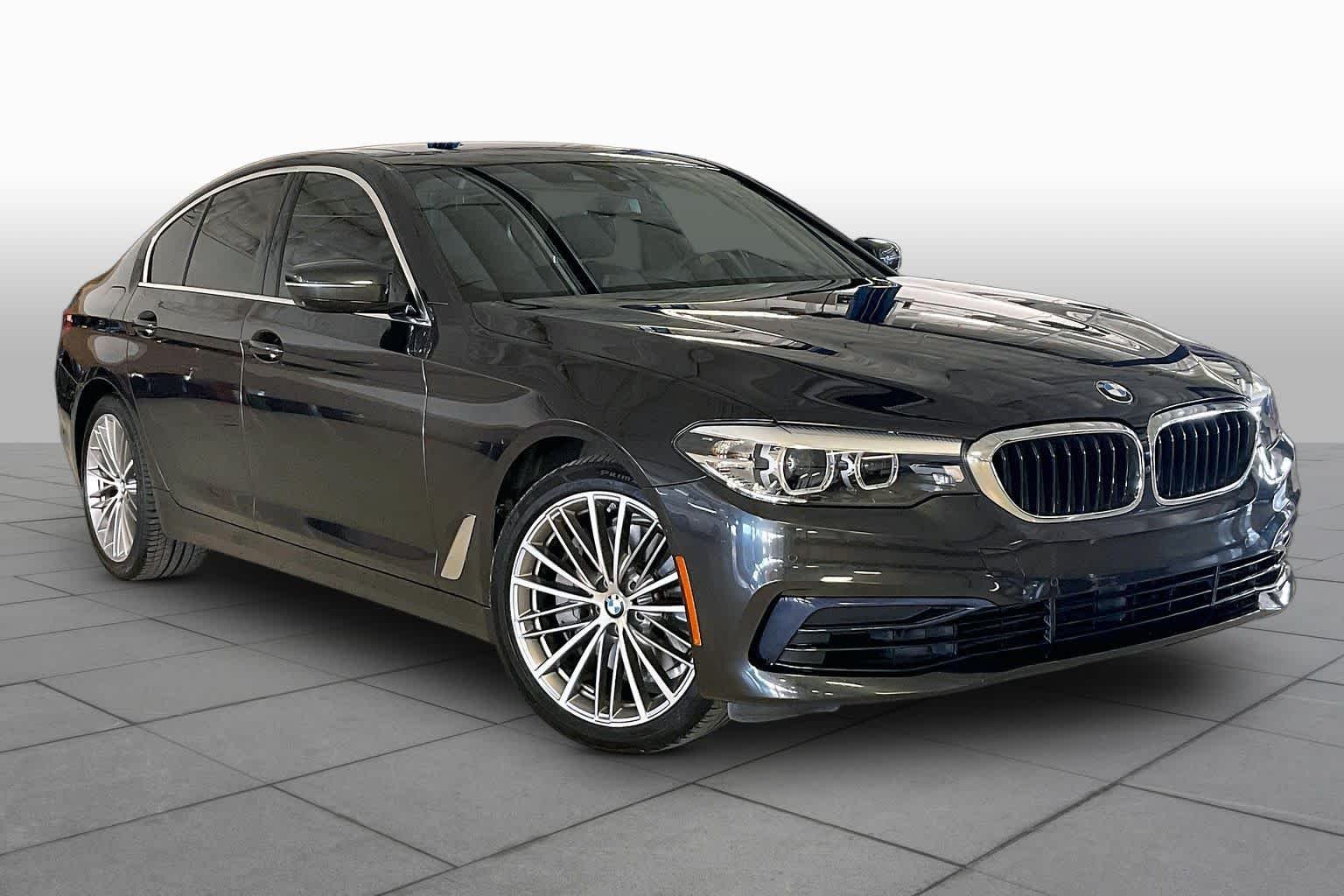 Used 2020 Dark Graphite Metallic BMW 540i image 2