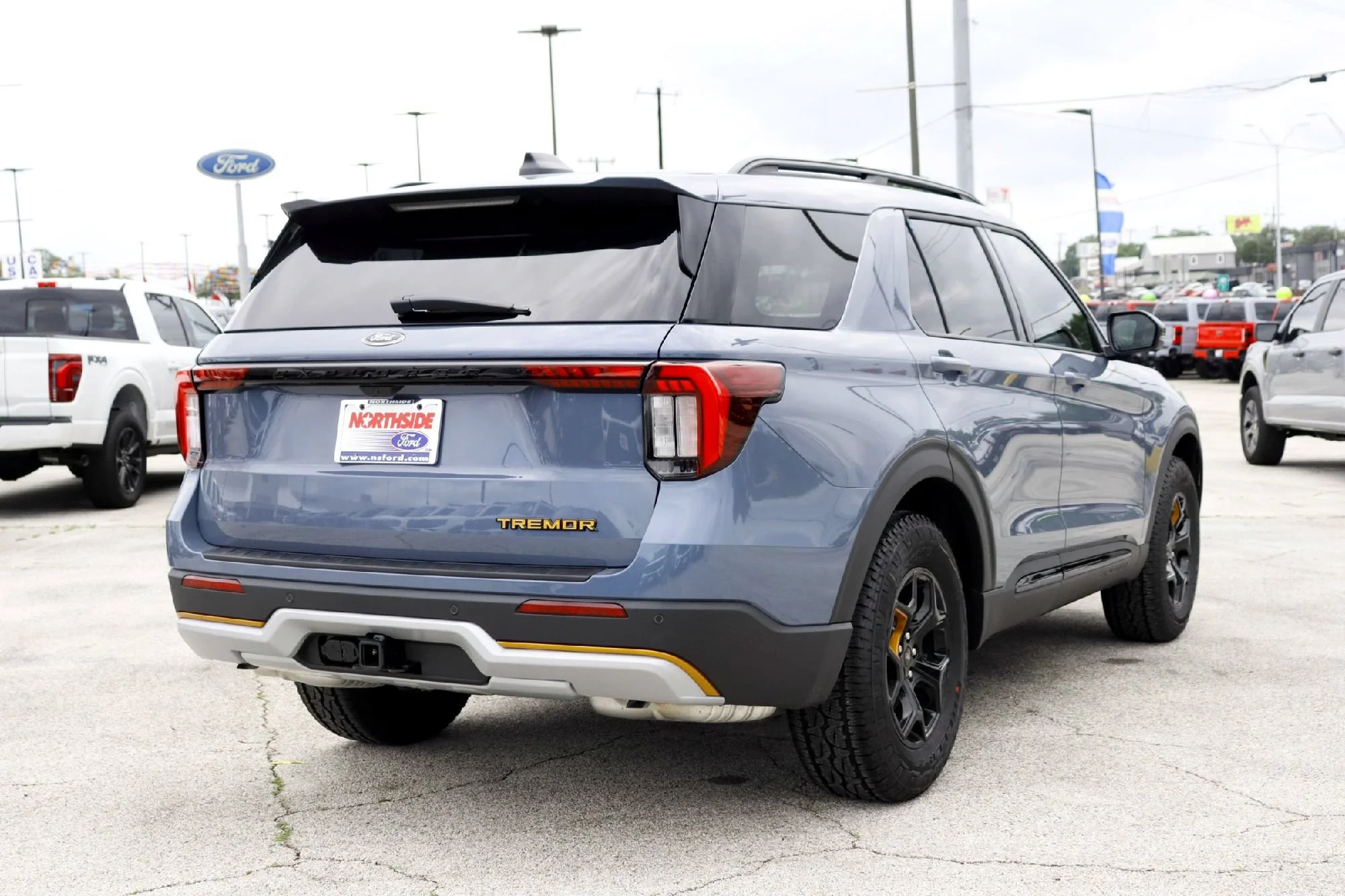 New 2026 Vapor Blue Metallic Ford Tremor image 5