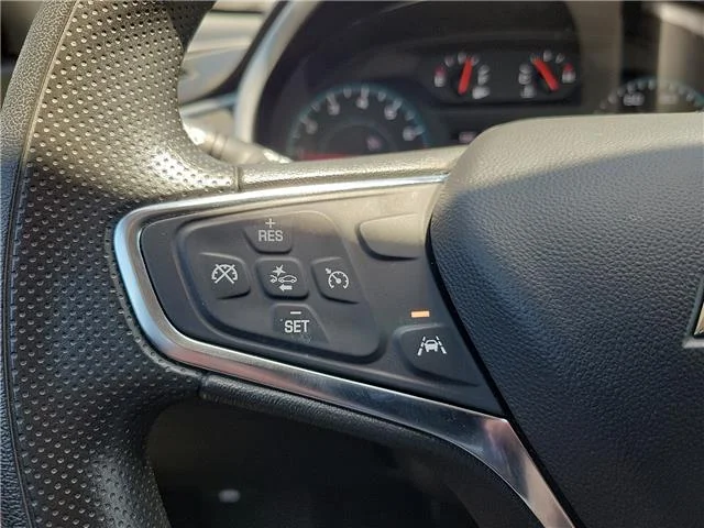 Used 2024 Summit White Chevrolet 1LT image 19