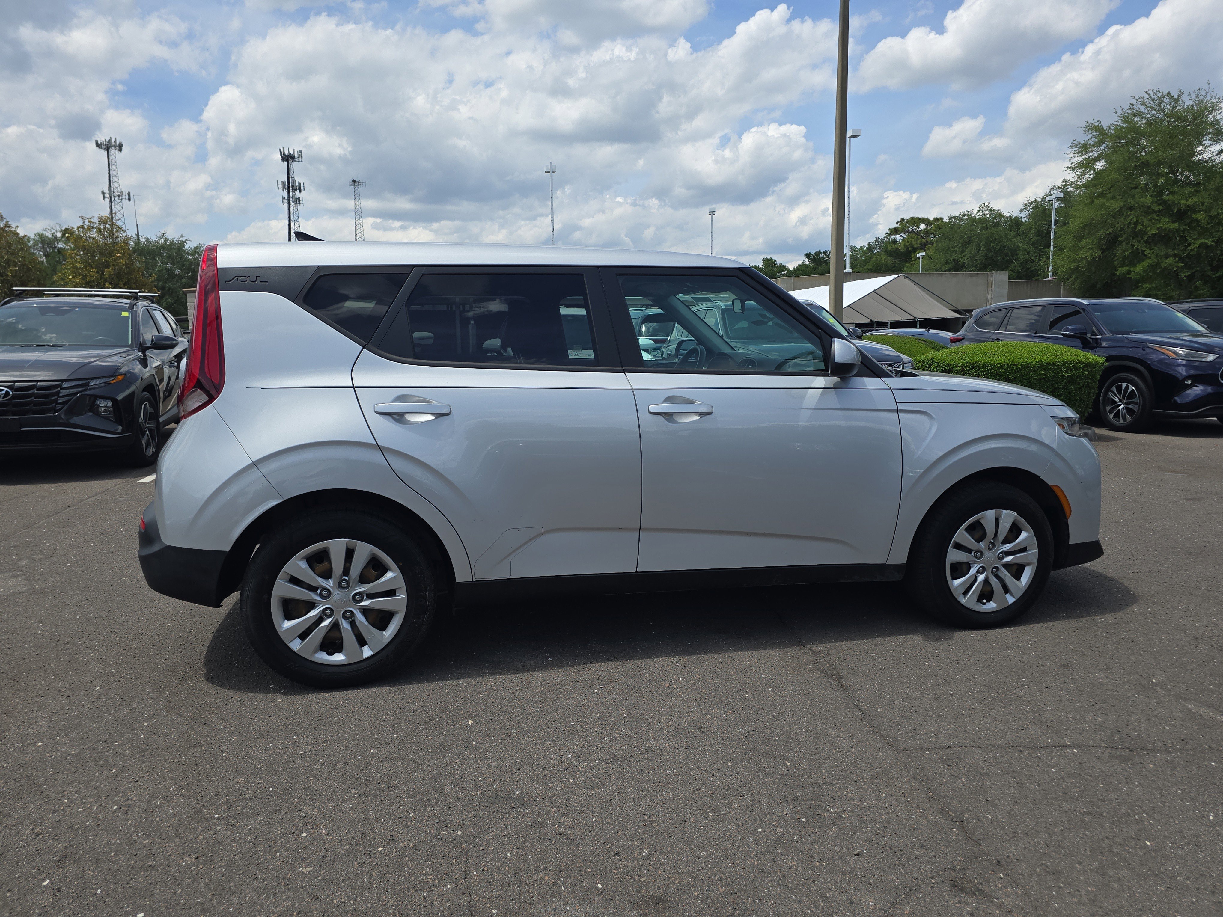 Certified Used 2021 Sparkling Silver Kia LX image 9