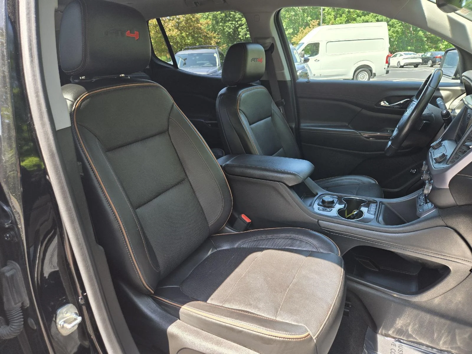 Used 2020 Ebony Twilight Metallic GMC AT4 image 25