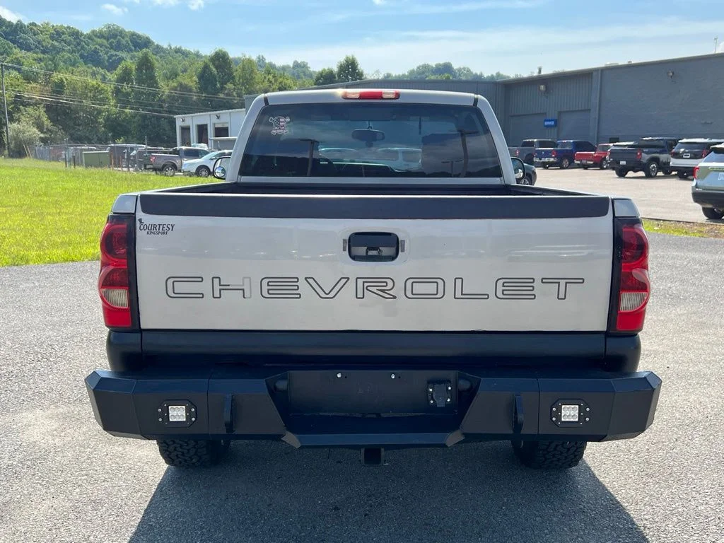 Used 2007 Silver Birch Metallic Chevrolet Work Truck image 7
