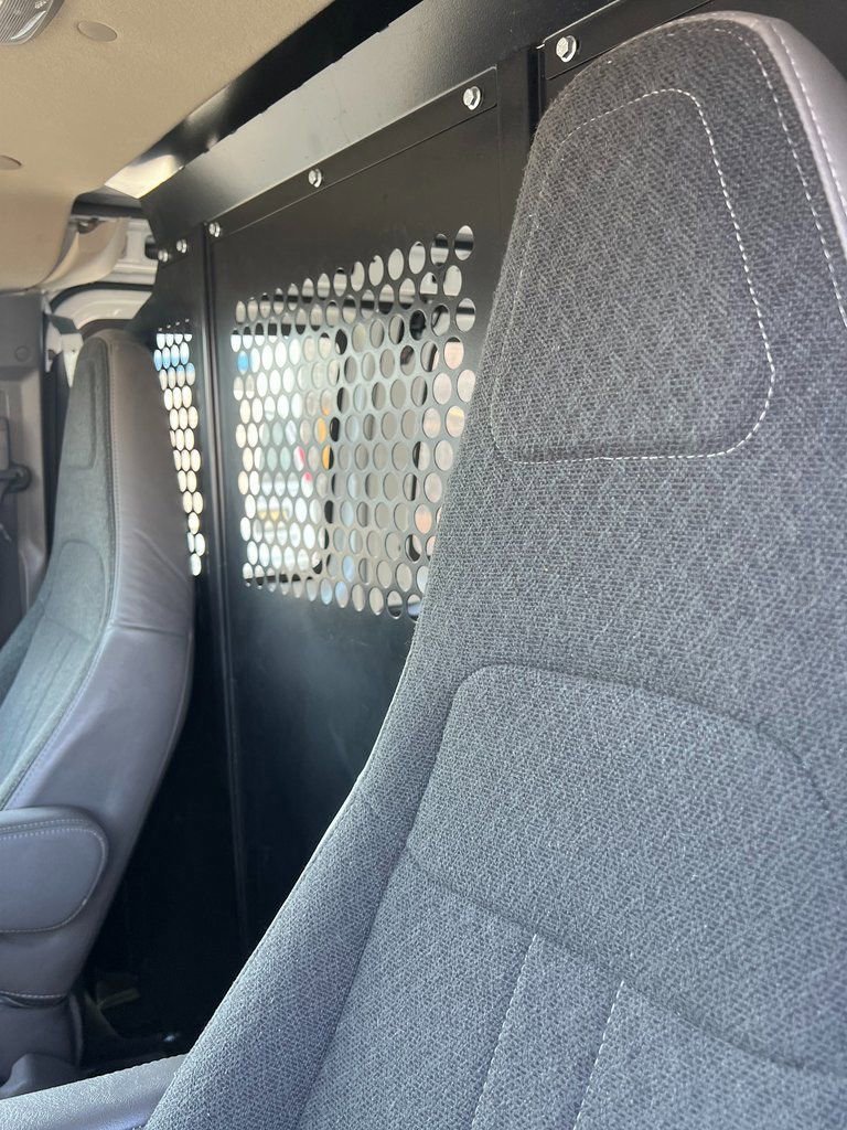2024 GMC Savana Cargo Work Van - Photo 16