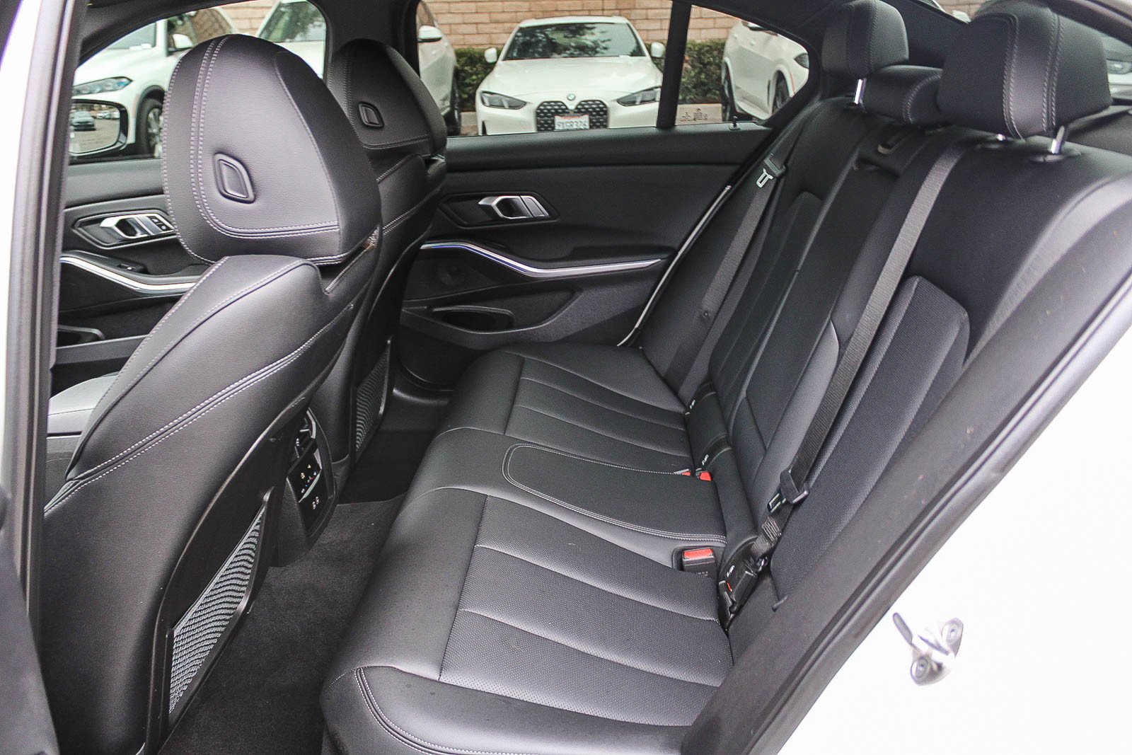 Used 2022 Alpine White BMW M340i image 18