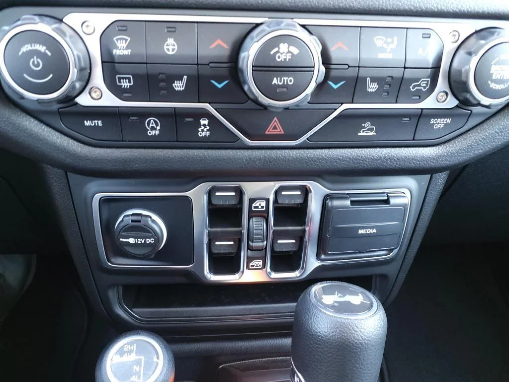 2025 Jeep Wrangler 4-Door Sport S - Photo 10