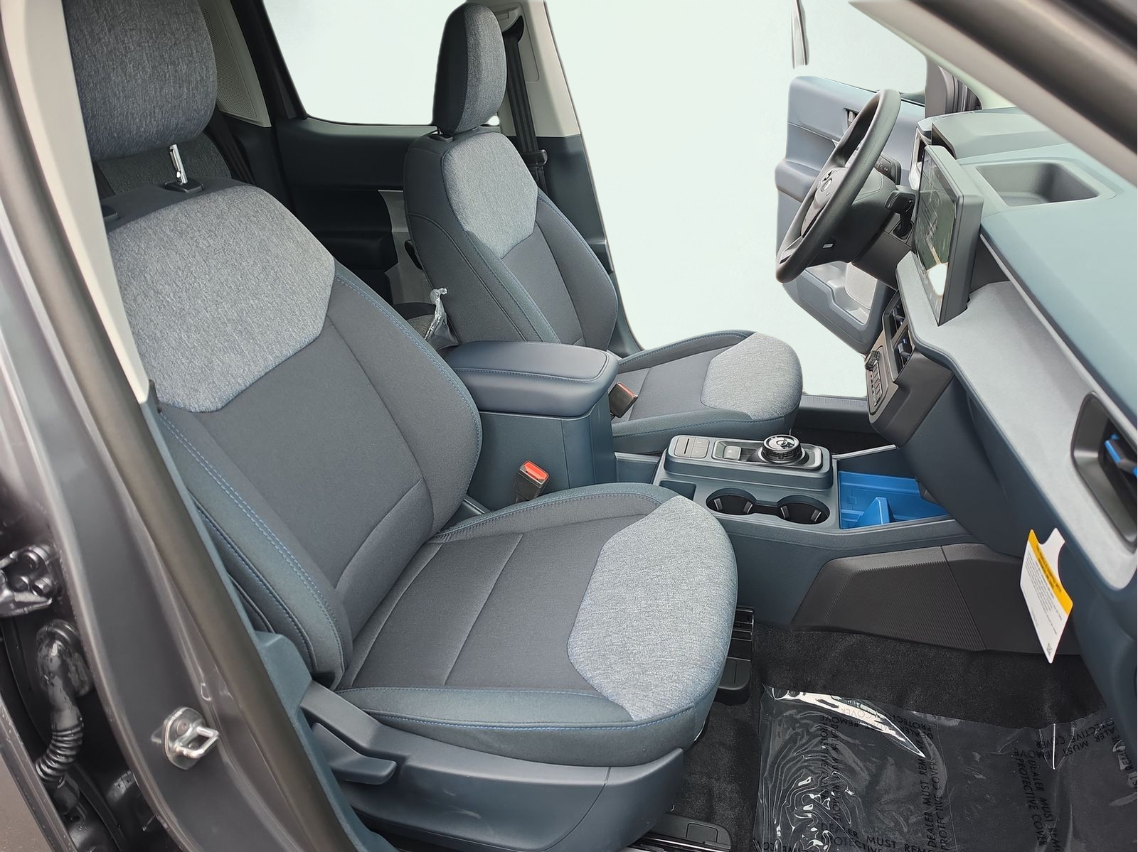 New 2026 Carbonized Gray Metallic Ford XLT image 18