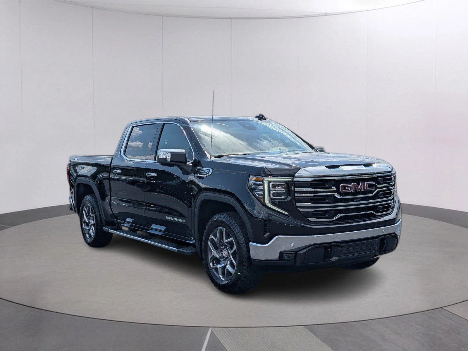 New 2026 Onyx Black GMC SLT image 9