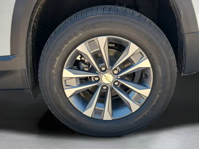 New 2026 Summit White Chevrolet LT image 7