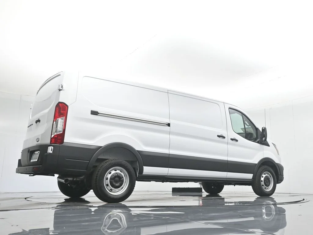 New 2026 White Ford Base image 49