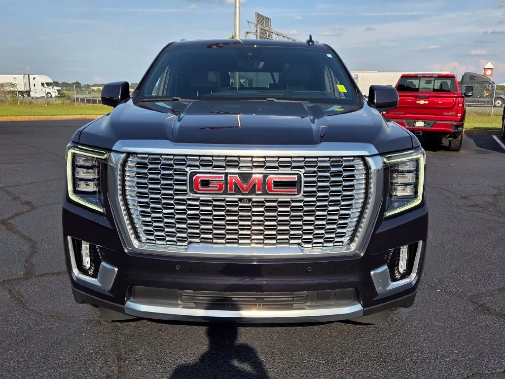 Used 2024 Titanium Rush Metallic GMC Denali image 2
