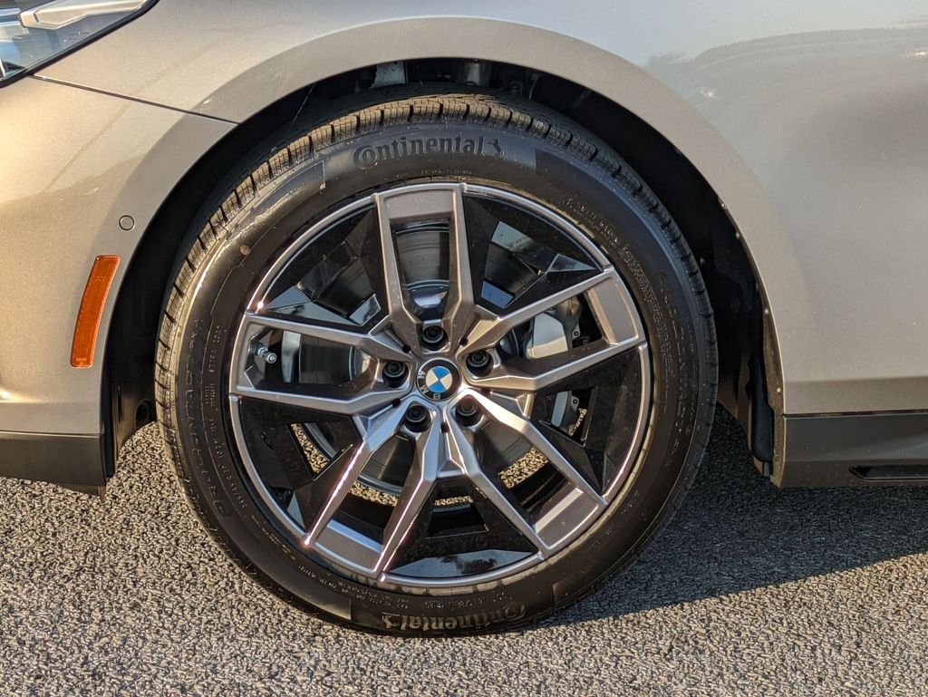 2026 BMW 5 Series 530i - Photo 10