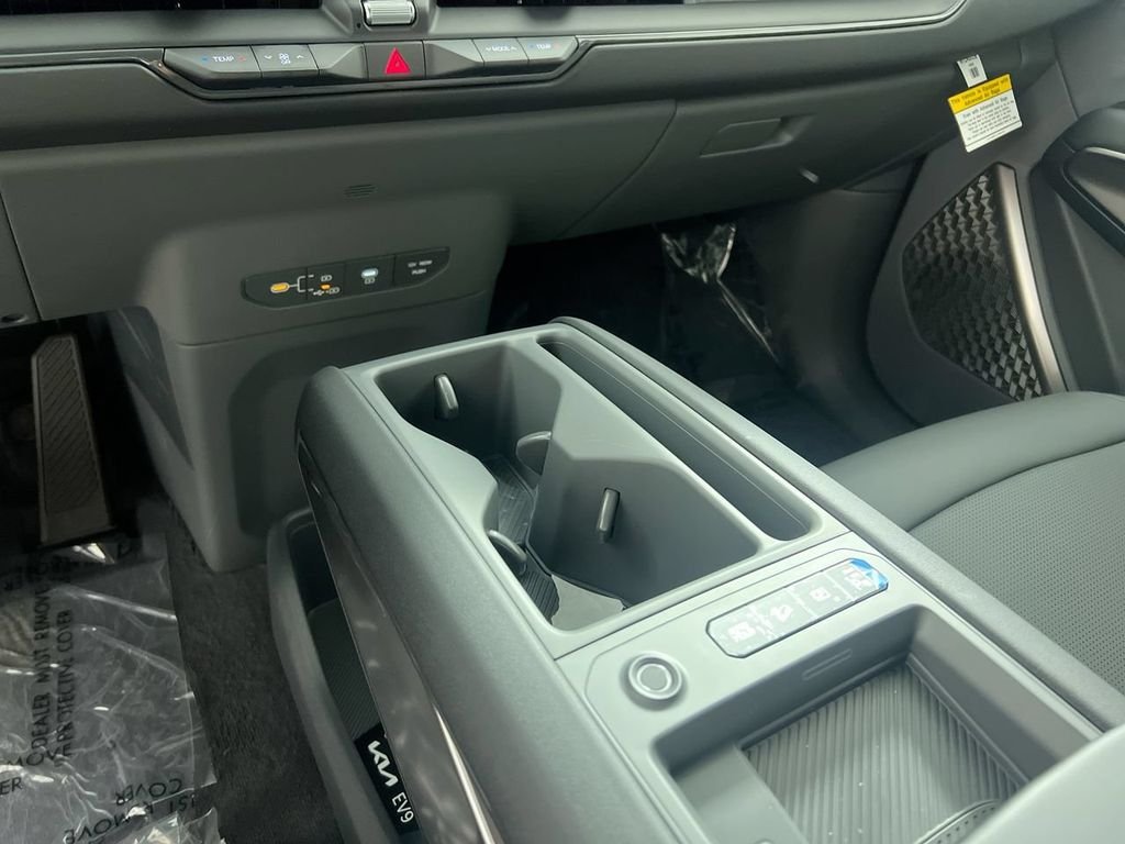 New 2026 Ebony Black Kia Light RWD image 25