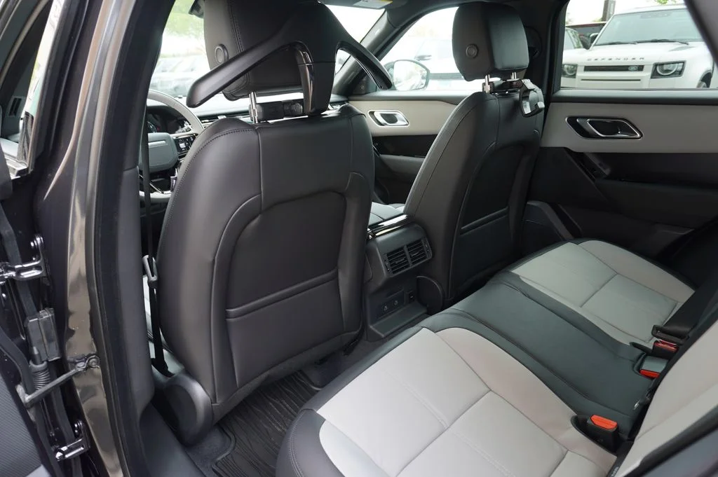 Used 2026 Gray Land Rover Dynamic SE image 30