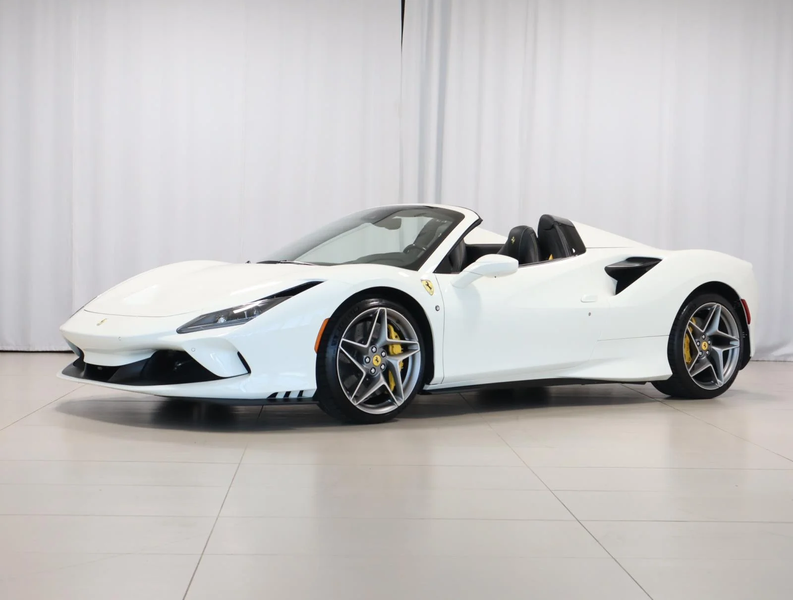 2021 Ferrari F8 Spyder's photo