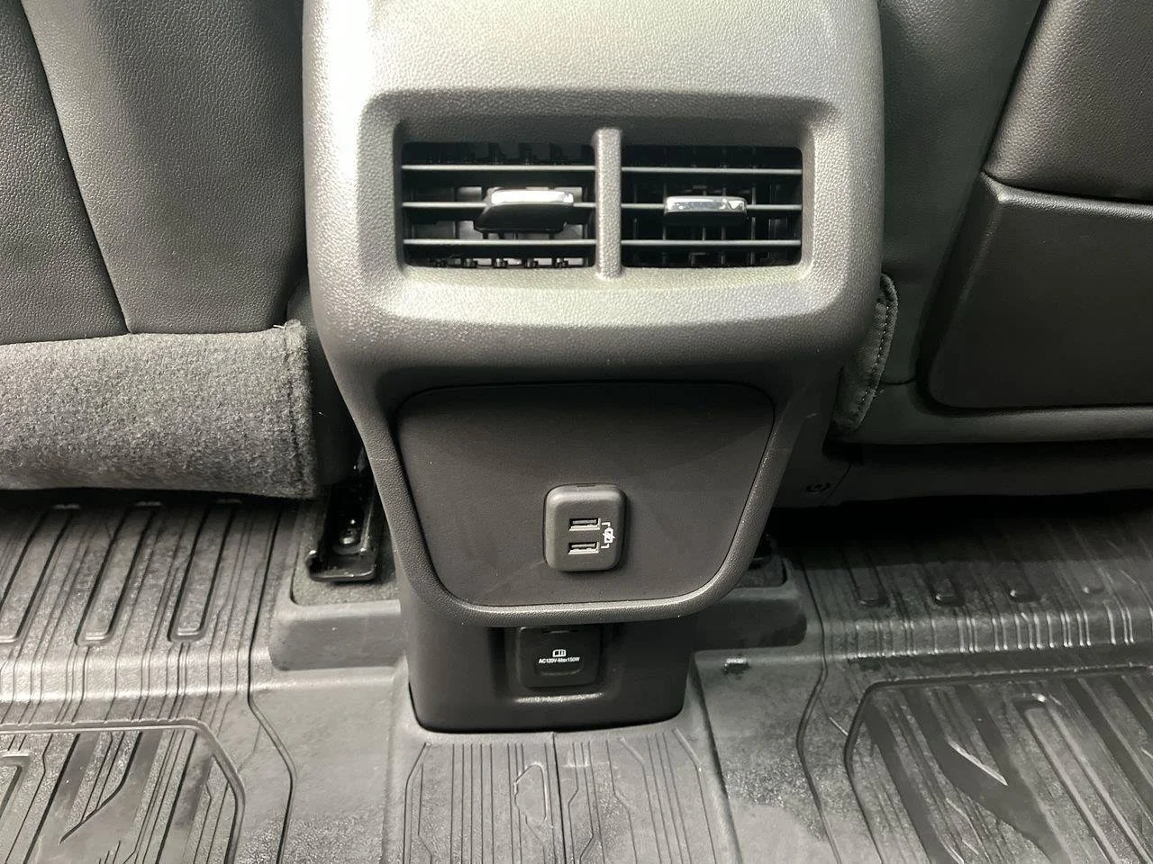 2024 GMC Terrain SLT - Photo 13