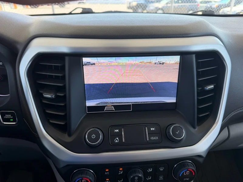 Used 2022 Summit White GMC SLE image 11